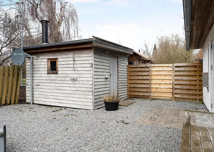 Σπίτι διακοπών Charming And Well-kept Near The Child-friendly At Begtrup Vig *