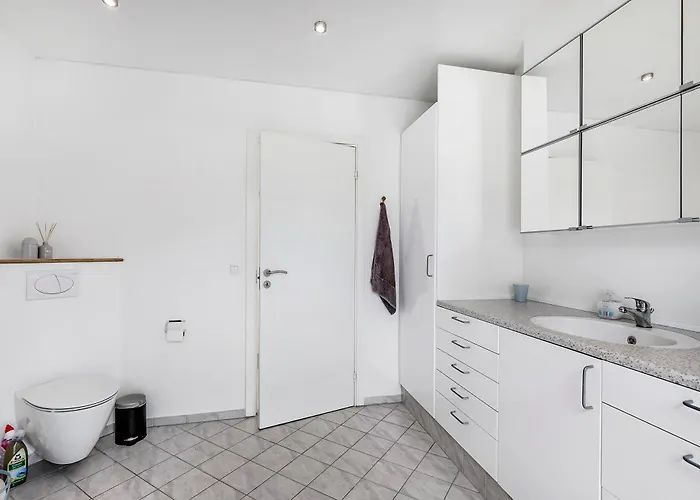 Σπίτι διακοπών Charming And Well-kept Near The Child-friendly At Begtrup Vig Knebel